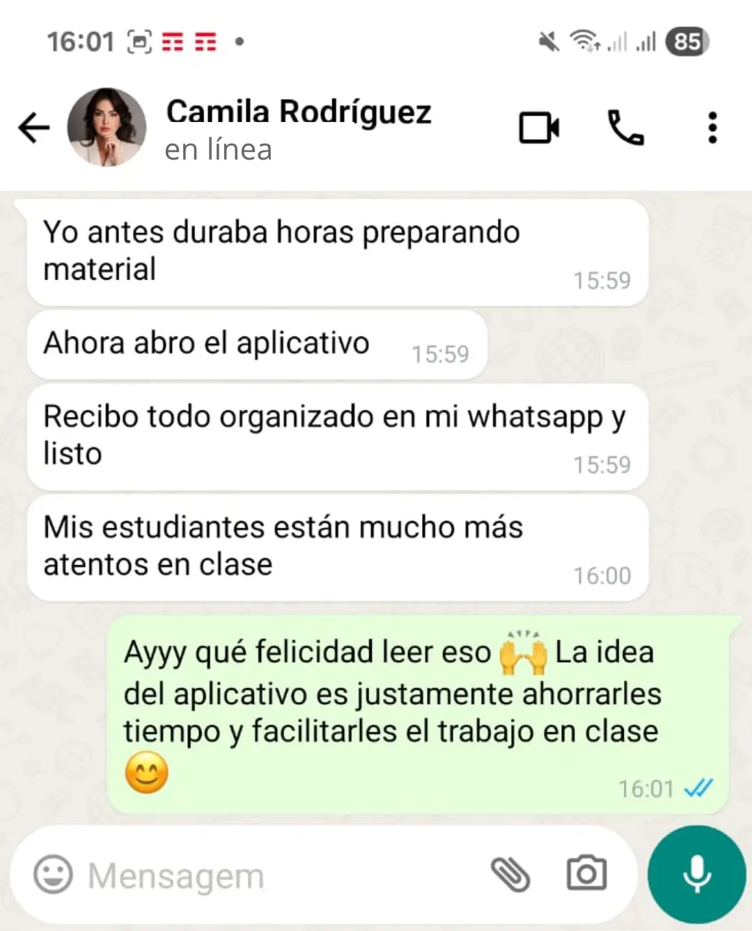 Mensaje de una profesora que usa Clase Exprés